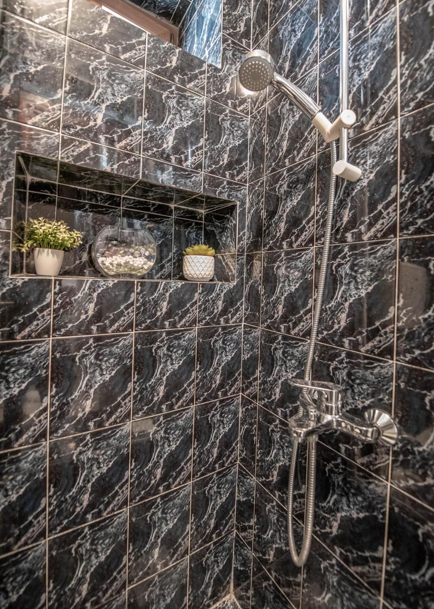 S&P City Center Apartments Kotor Exterior foto